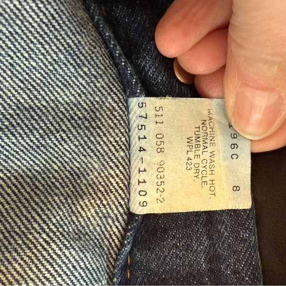 RARE Levi's Vintage Denim Jacket, 100% Cotton, Size XL, Offers Welcome - Picture 9 of 11